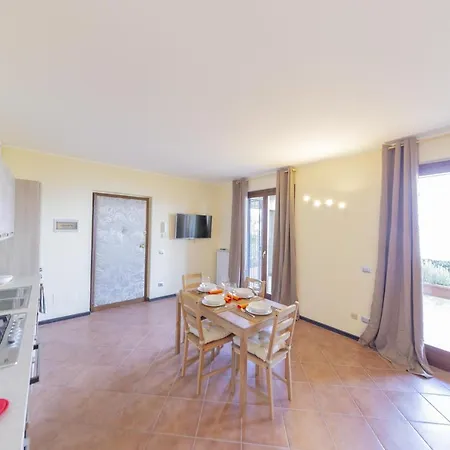 Riva Del Sole Apartament *