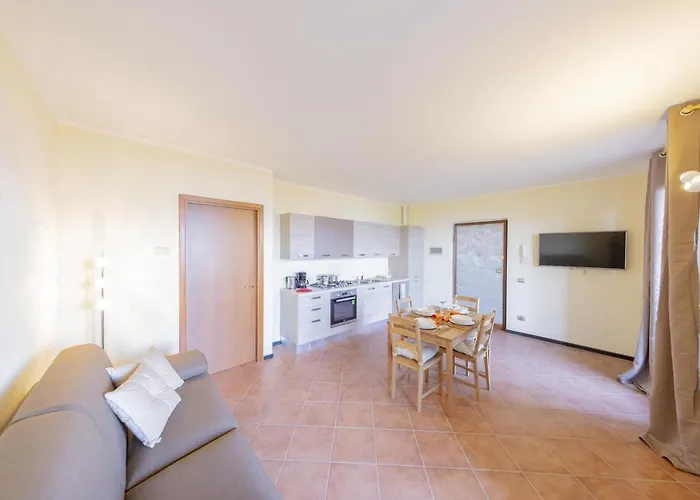 Riva Del Sole Стреза